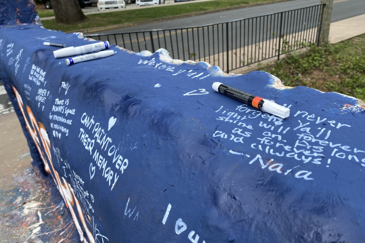 Markers on west railing