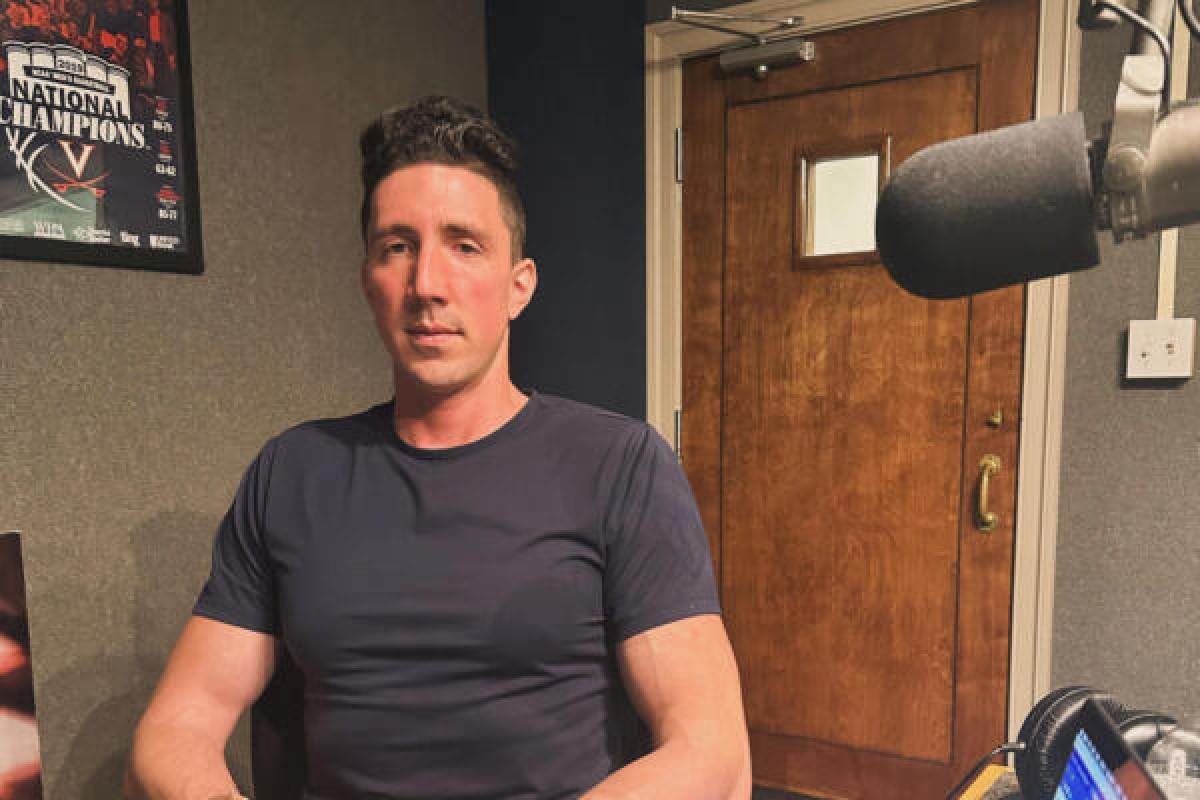 Patrick McNamara in WINA Studio