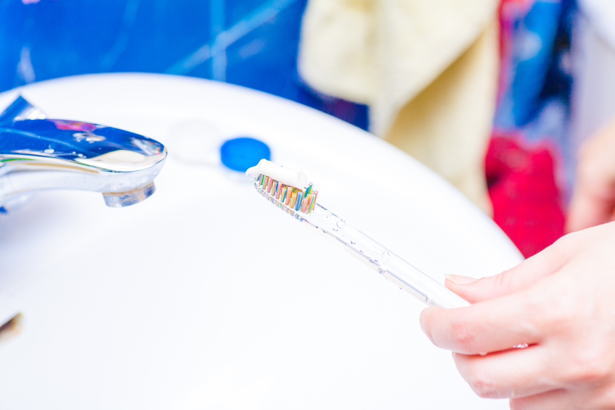 Tooth brush with toothpaste