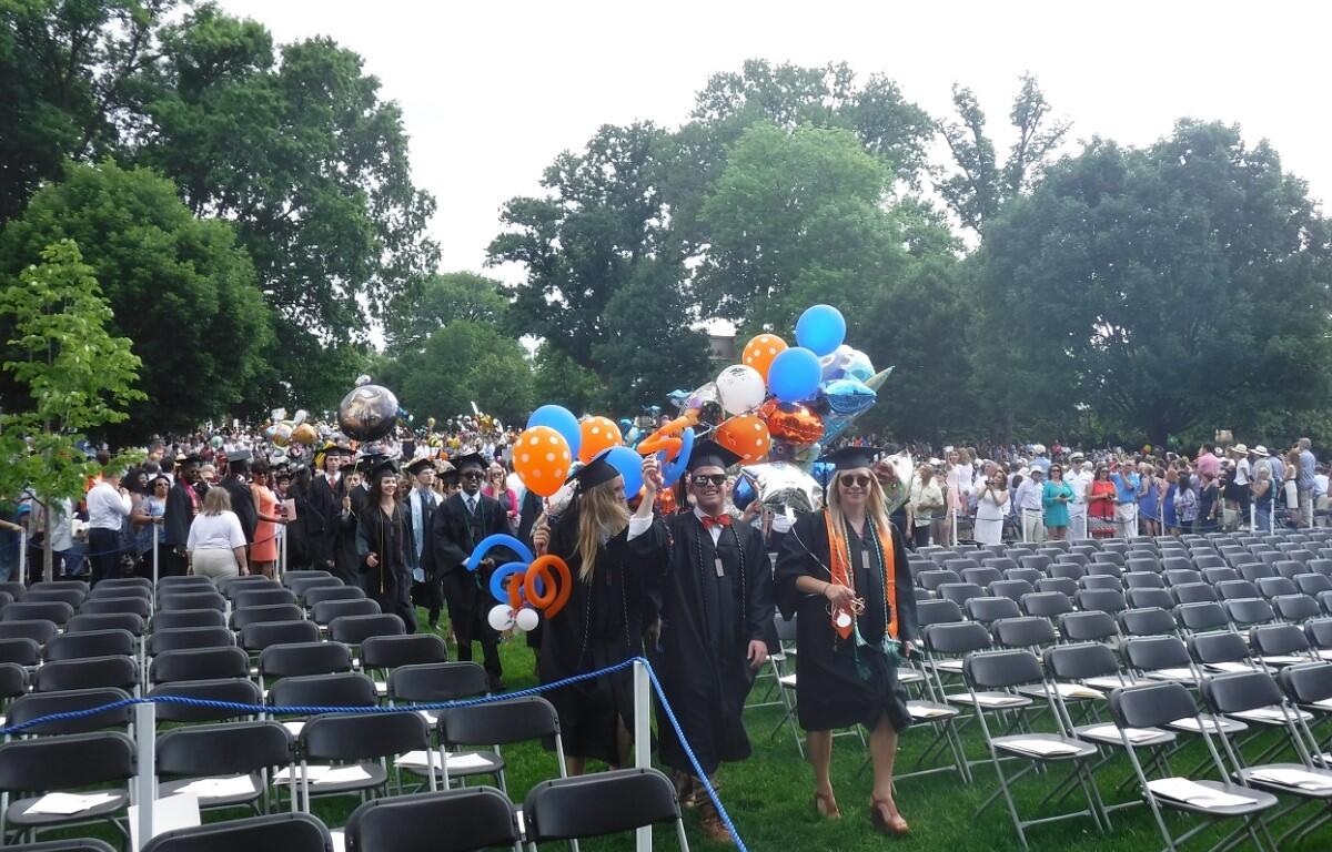 UVa Final Exercises procession