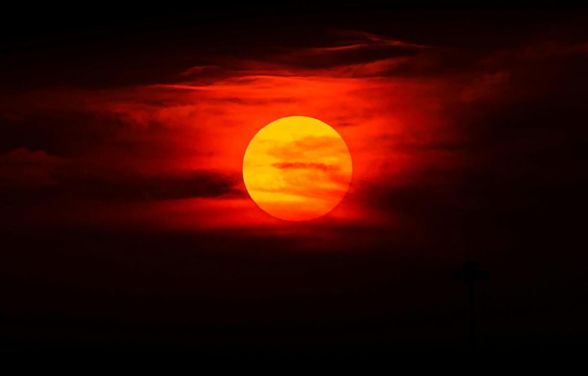 red sun