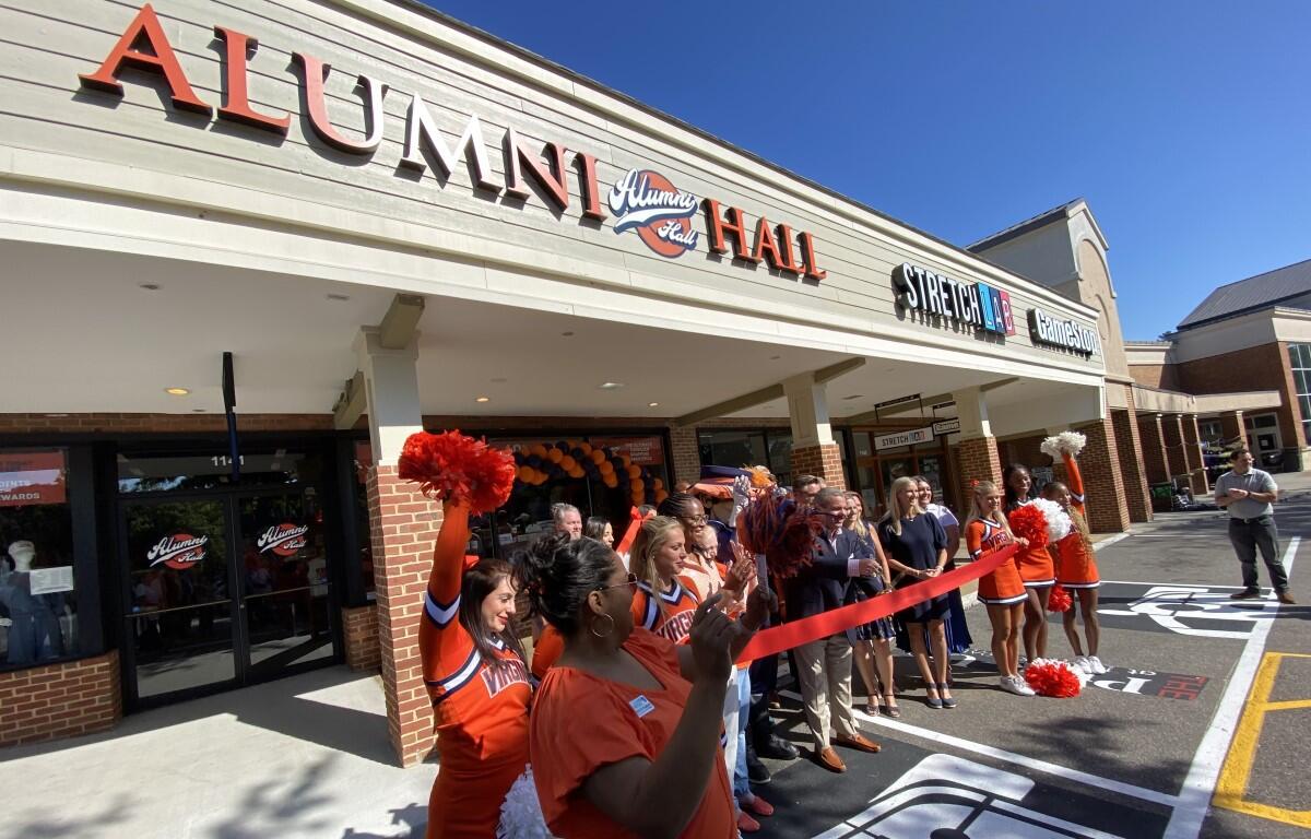 Alumni Hall ribbon cutting