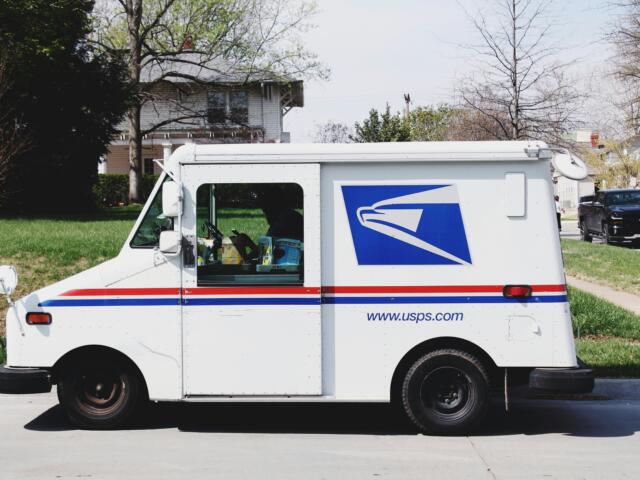 mail truck