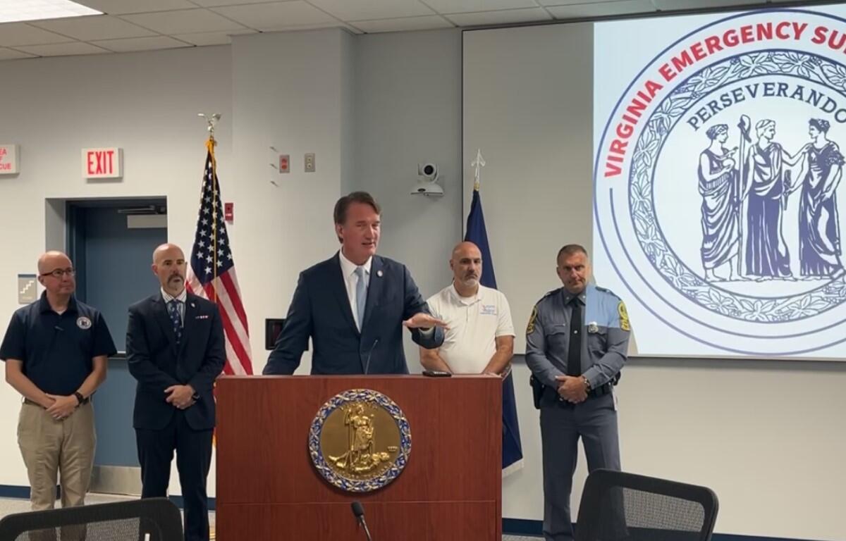 Governor Glenn Youngkin in EOC bunker