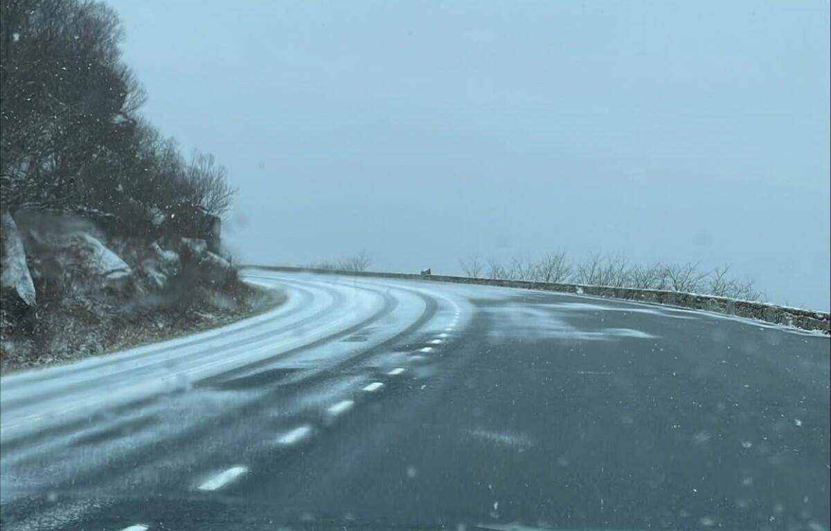 Skyline Drive ice