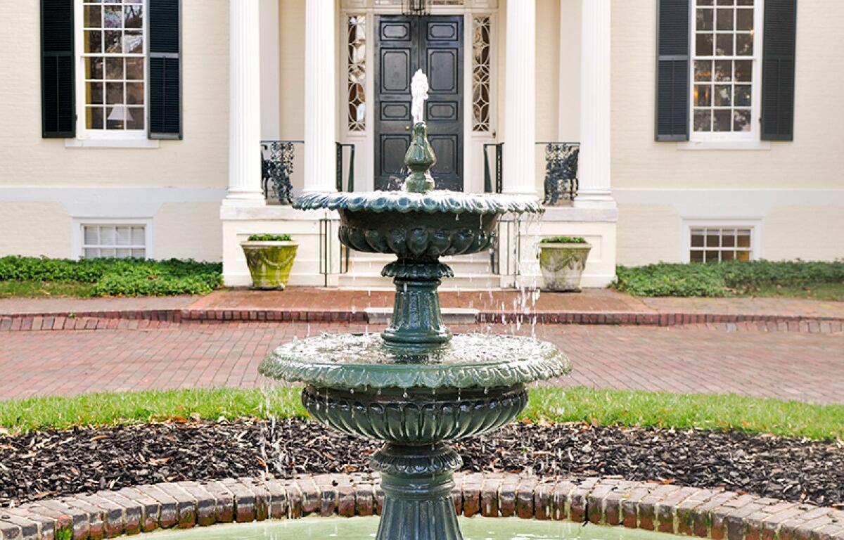 Virginia Executive Mansion fountain