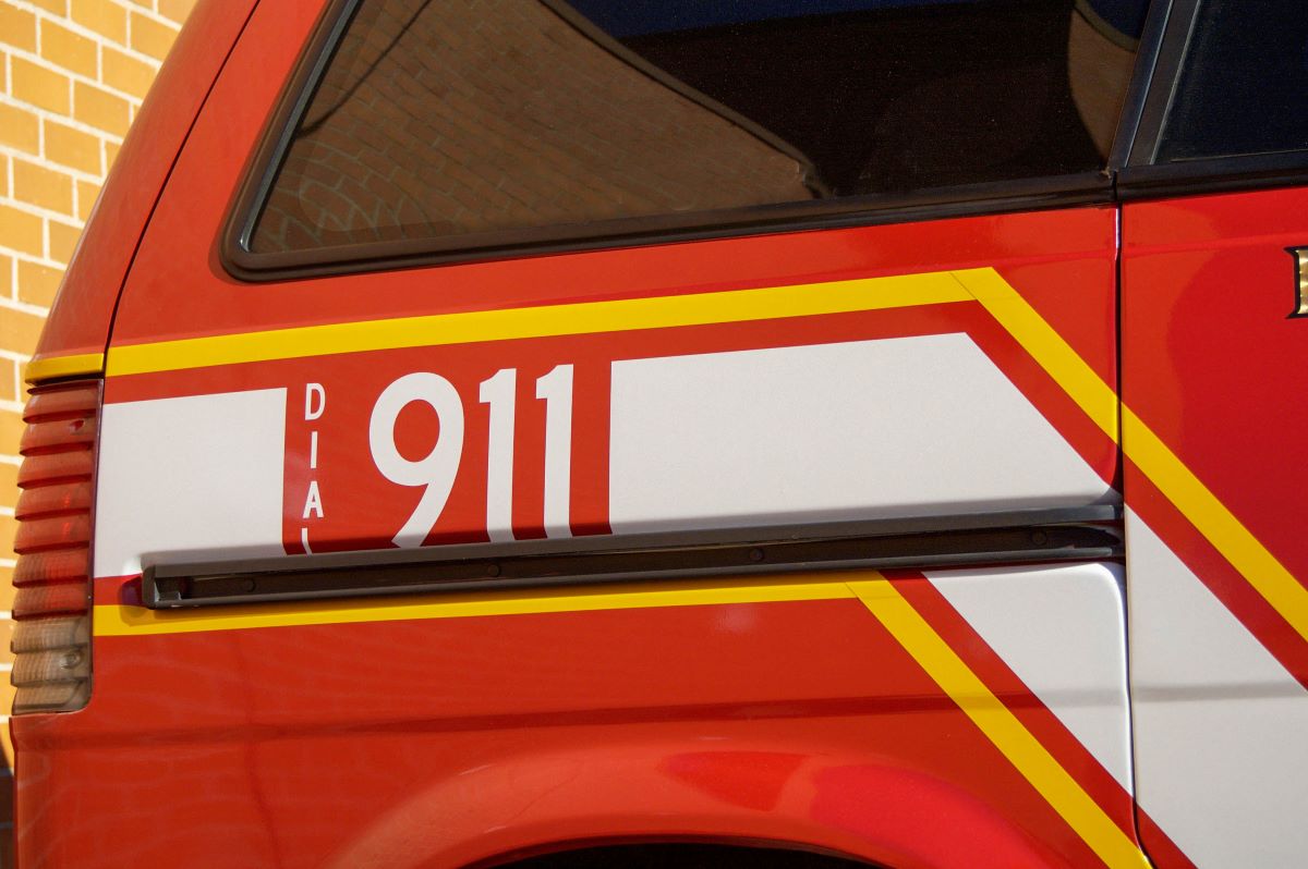 Dial 911 Call_Metro