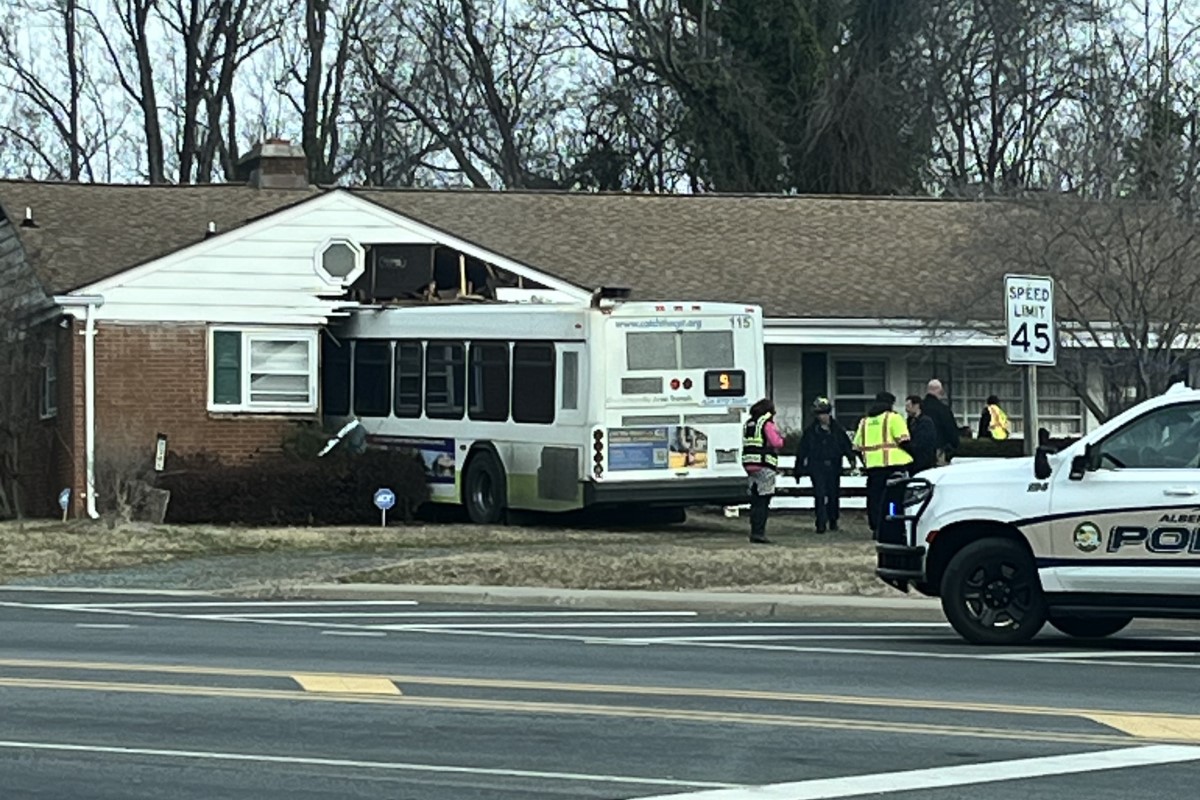 Georgetown Rd bus crash