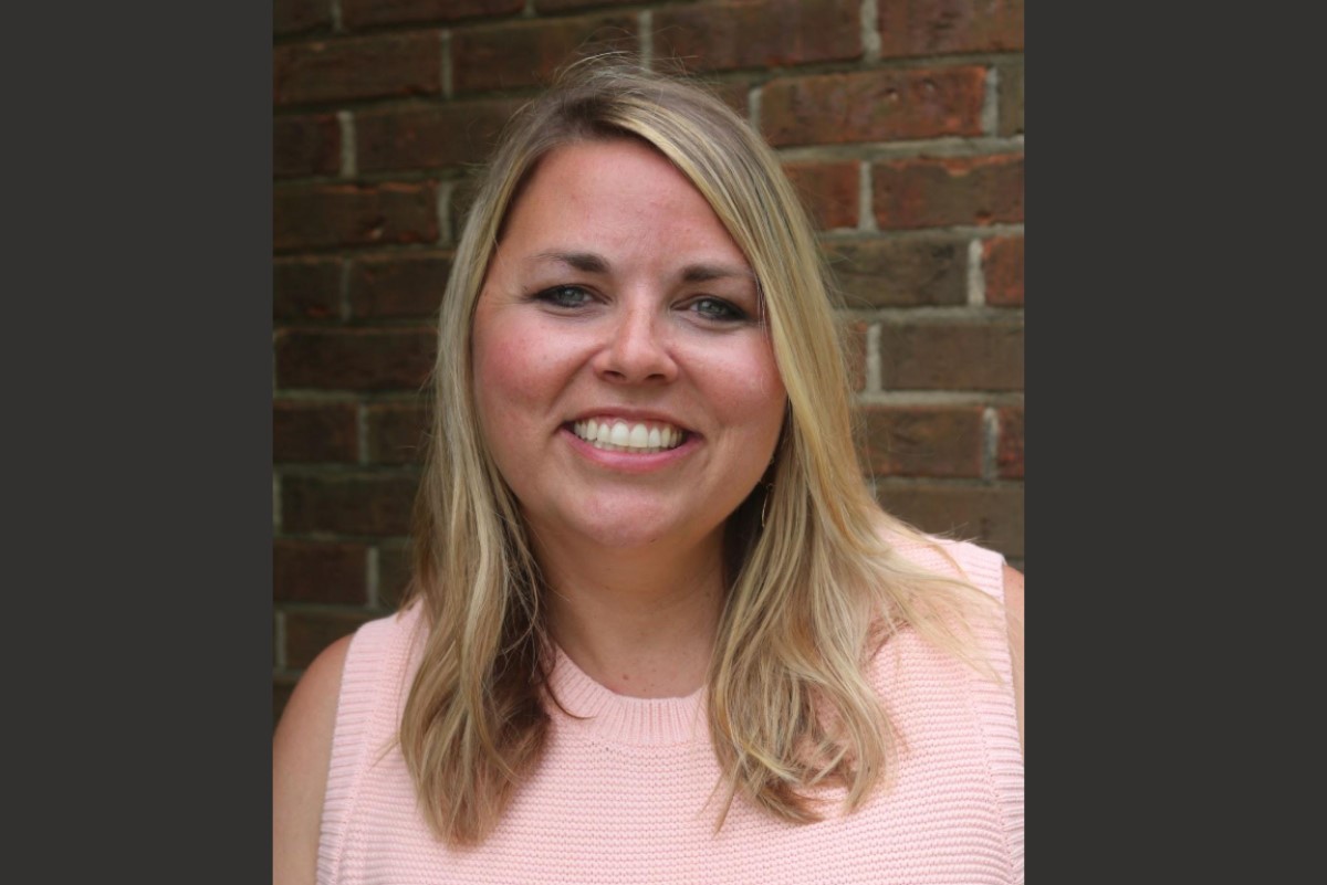 Dr Anna Isley