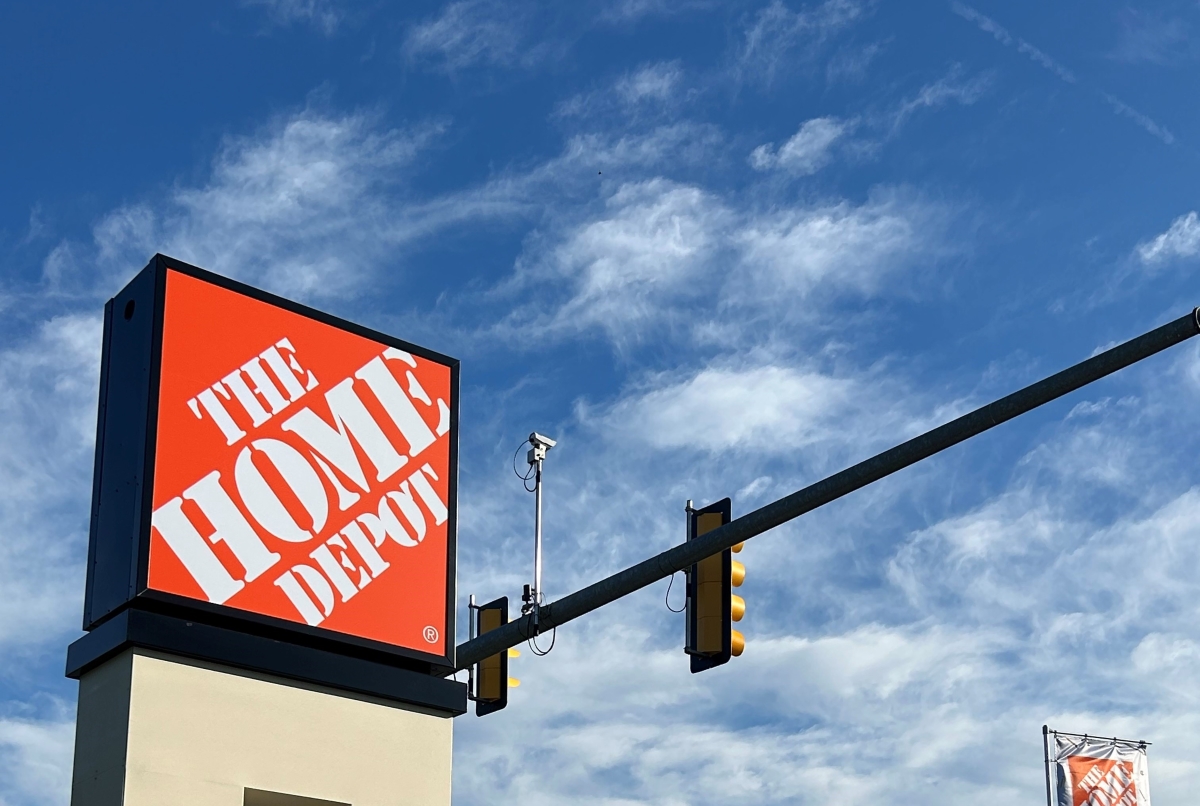 Albemarle hopes Home Depot opening spurs rejuvenation of mall property