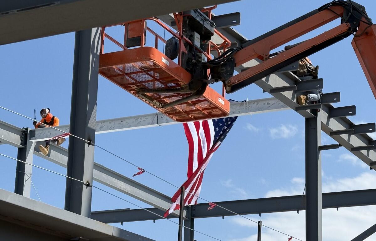 topping beam placed at Mountain View Upper Elementary