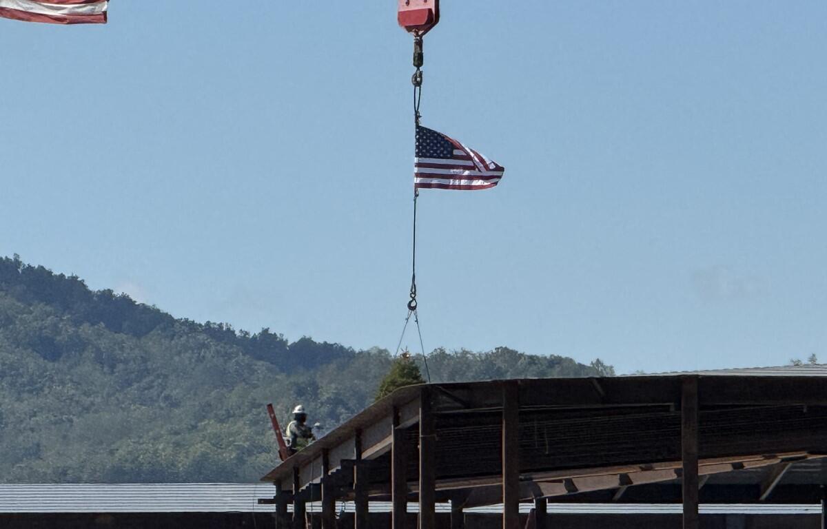 Beam placed at Manning Institute topping