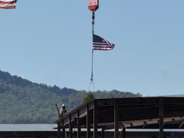 Beam placed at Manning Institute topping