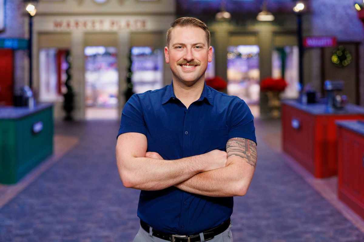 Charles Zimmerman on Holiday Baking Championship