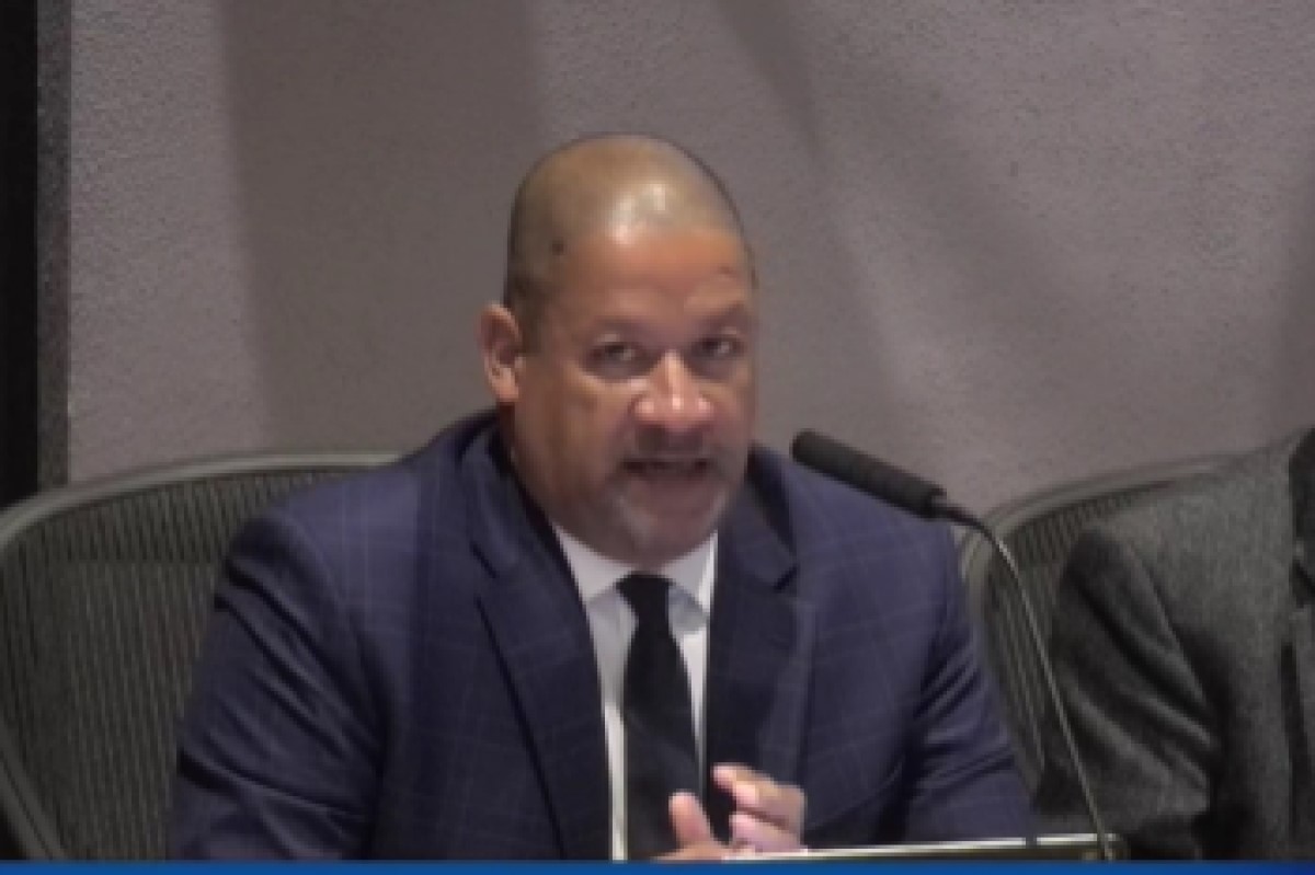 City Manager Sam Sanders at City Council