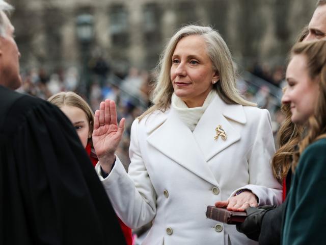 Abigail Spanberger takes oath of office