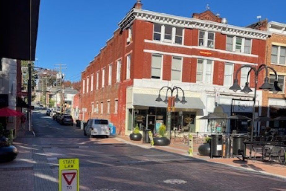 Downtown Mall crossing