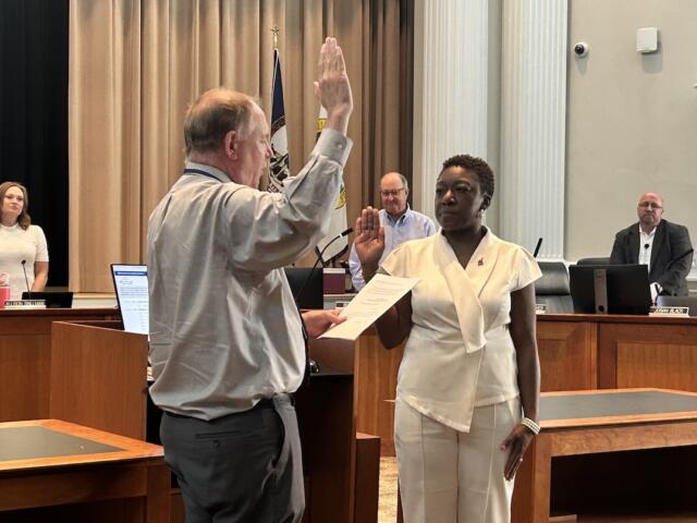 Dr. Chandra Hayes is sworn in as Acting Superintendent.