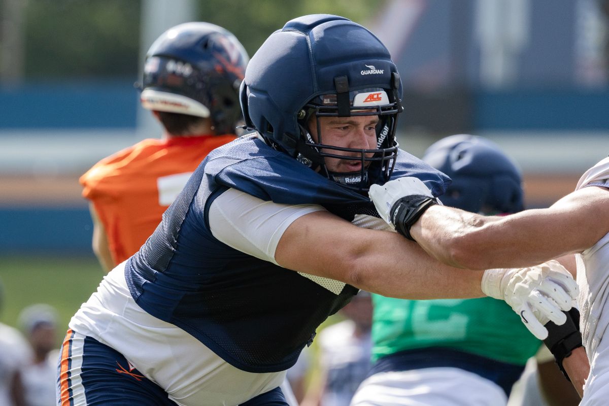 OL Monroe Mills at UVA preseason camp