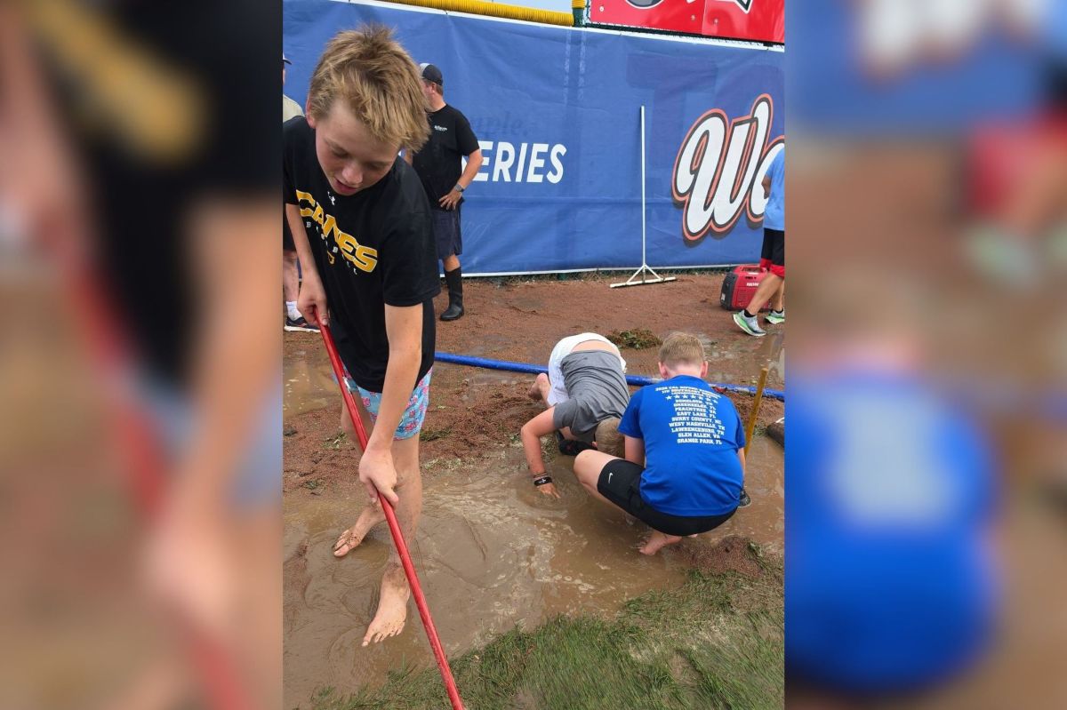 Peachtree 11U All-Stars do field work at the Cal Ripken World Series