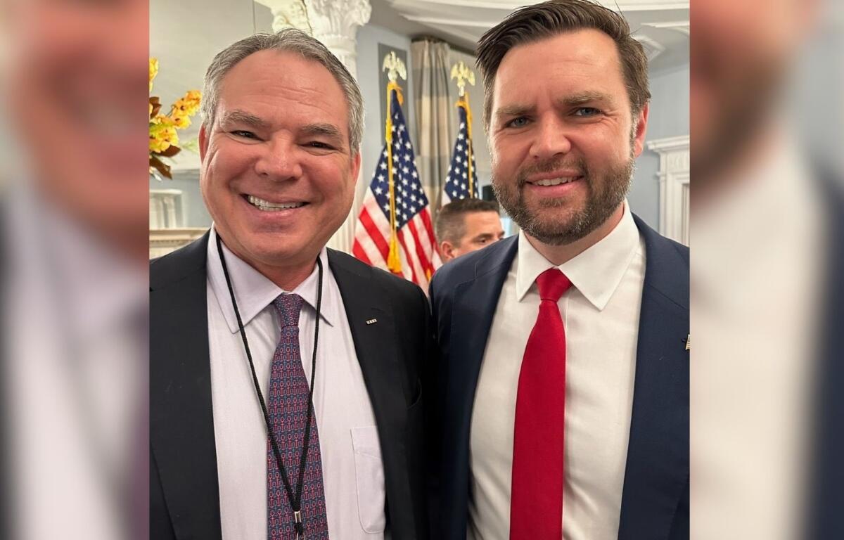 Bert Mizusawa (L) and Vice President JD Vance.