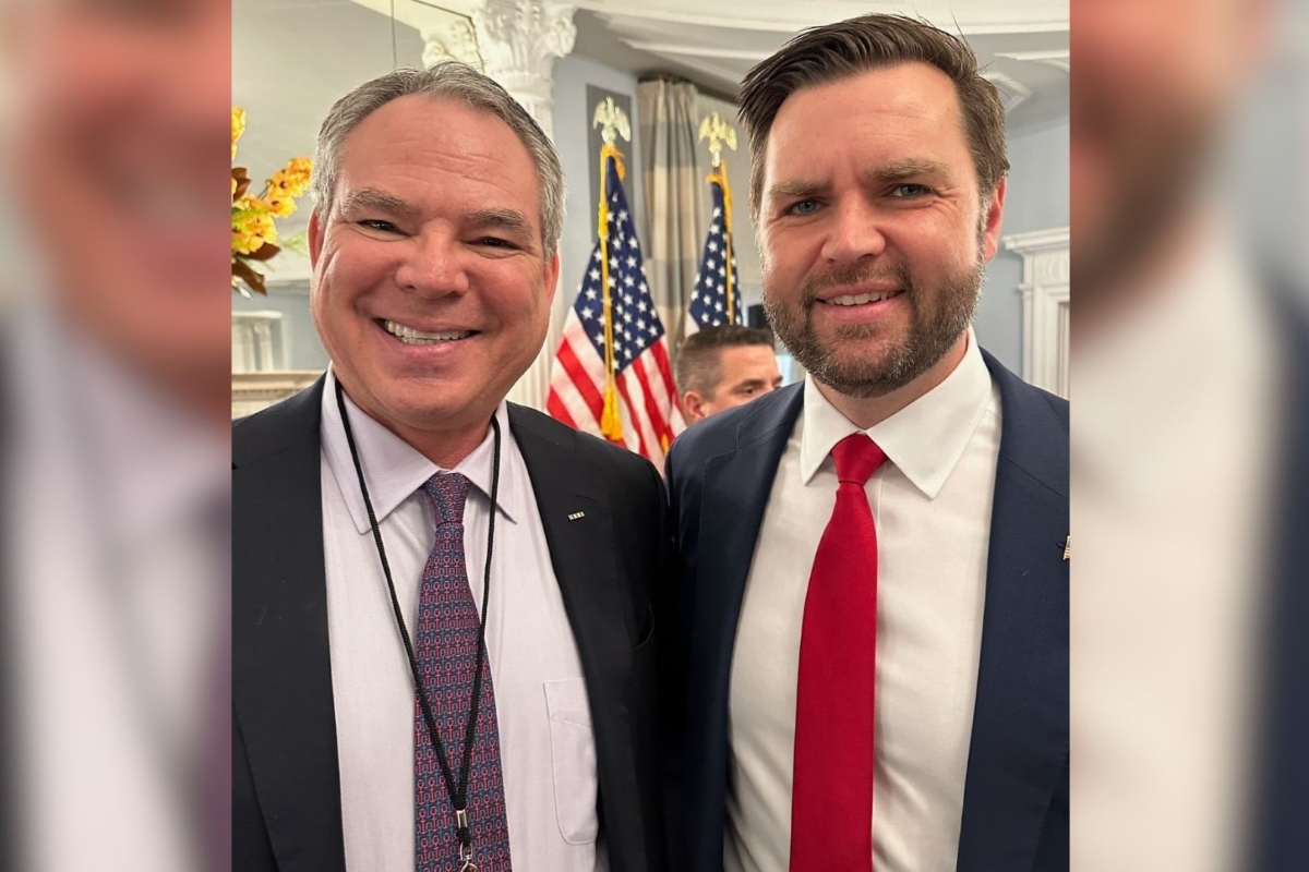 Bert Mizusawa (L) and Vice President JD Vance.