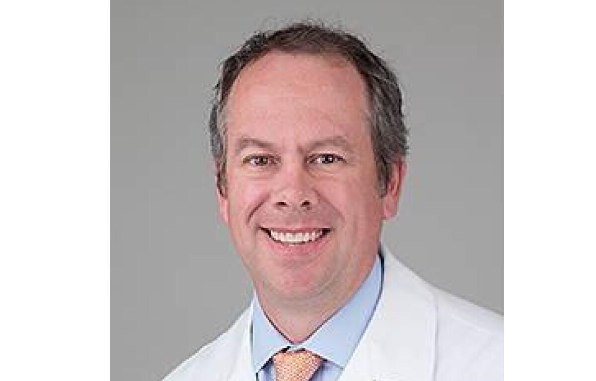 Dr Michael McCullough