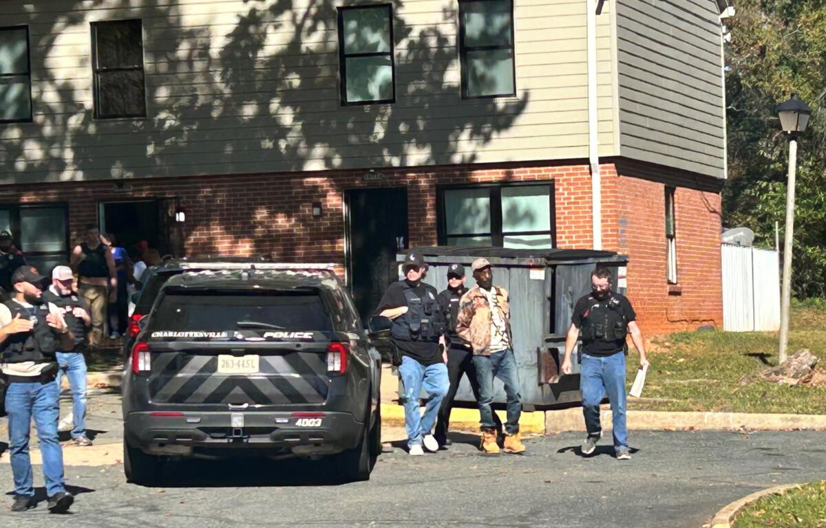 Police arrest a suspect on Madison Ave.