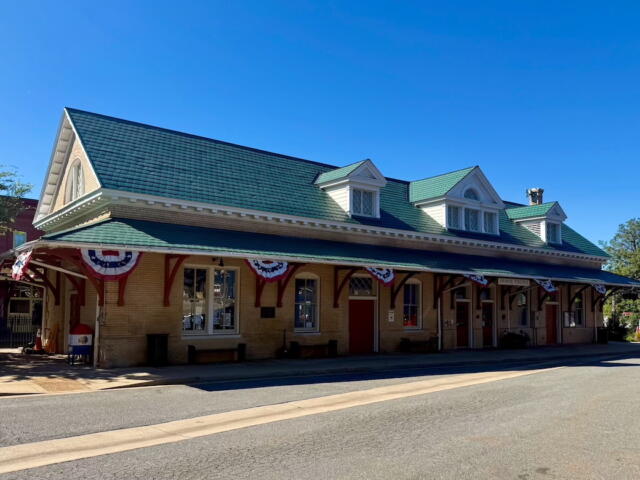 Orange train station