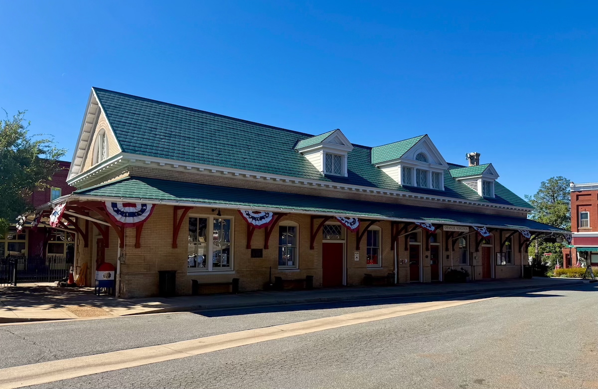 Orange train station